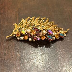 Elegant Vintage Gold Leaf Brooch with Multicolor Accents